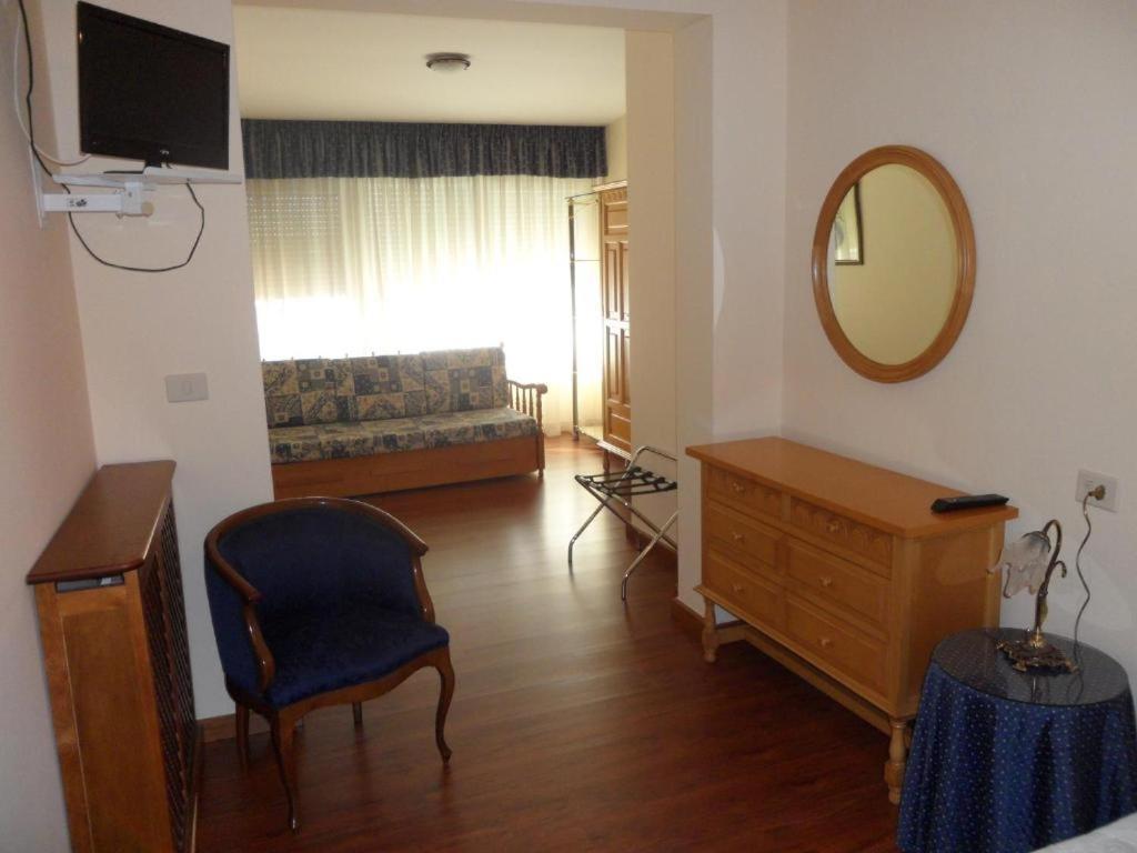 Hotel Avenida Baiona Sabaris المظهر الخارجي الصورة