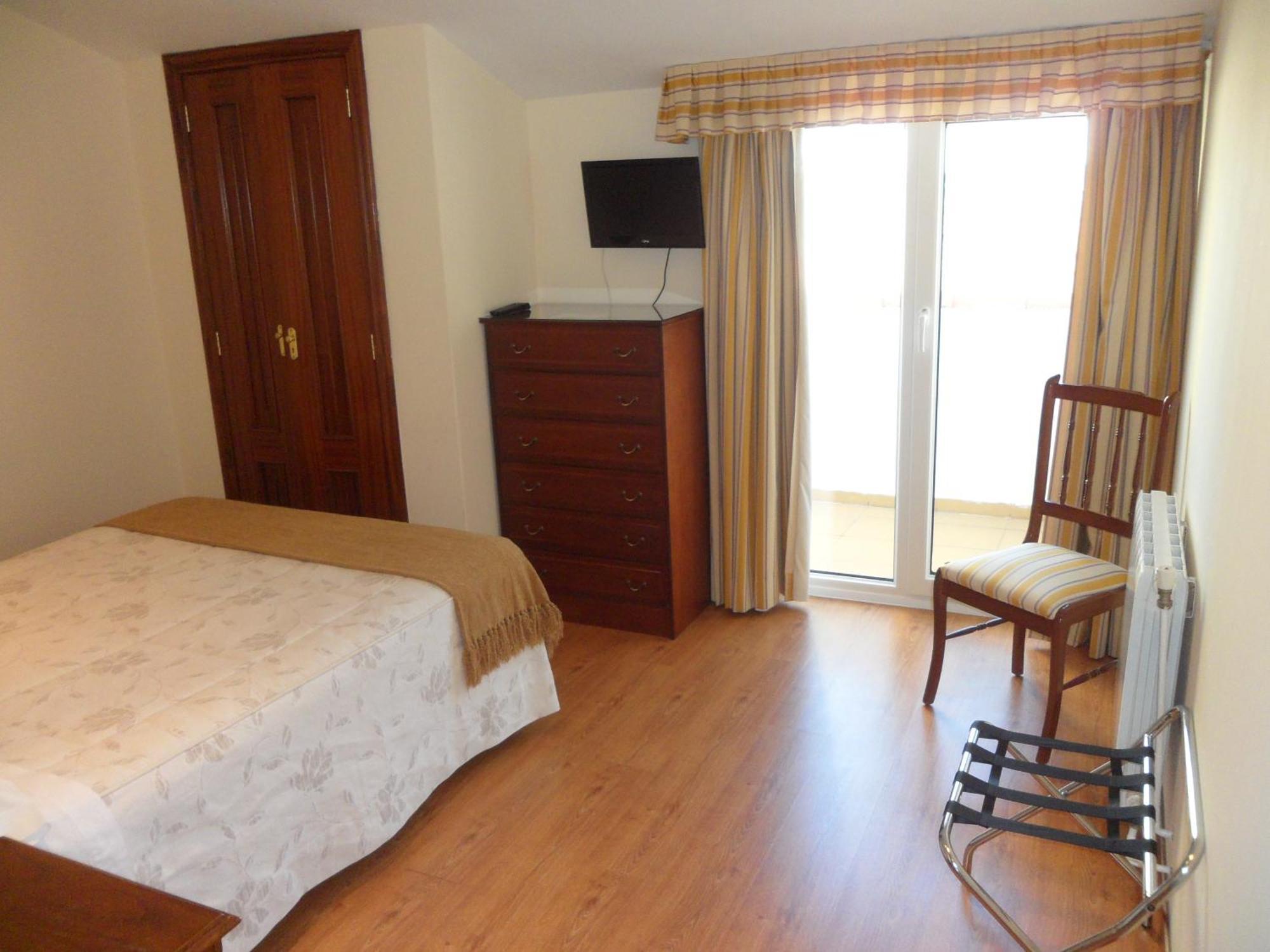 Hotel Avenida Baiona Sabaris المظهر الخارجي الصورة