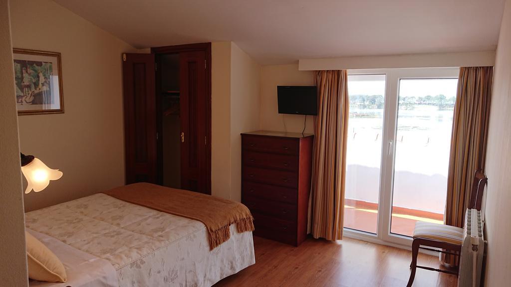 Hotel Avenida Baiona Sabaris المظهر الخارجي الصورة
